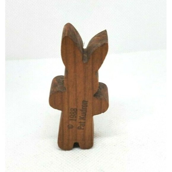 Pink And White Vintage 1988 Pat Kudron Wooden Miniature Bunny Shelf Sitter - Picture 2 of 10
